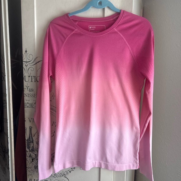 Very Gently Preowned F’ing Pink Ombré Salta Seamless Underscrub W/Tiny defect - Picture 3 of 11